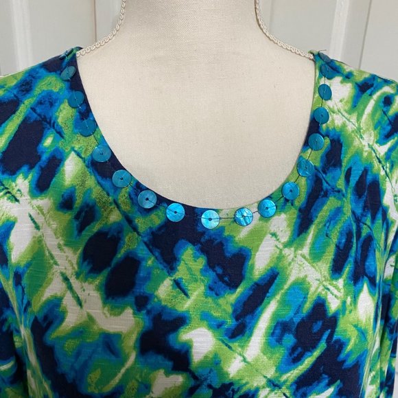 Ruby Rd. M Top with 3/4 Sleeves and a Tie Front - Picture 2 of 11